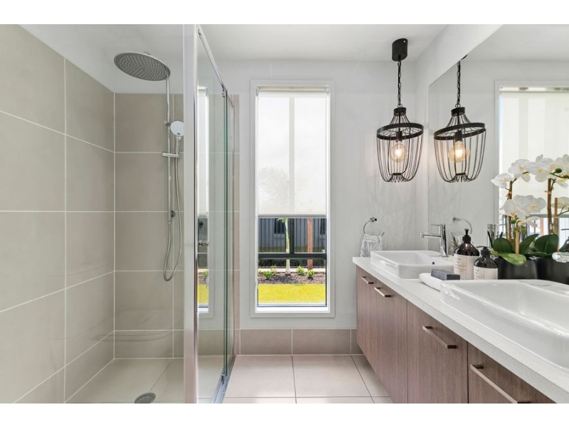 2 Acacia Loop, Greenbank QLD 4124