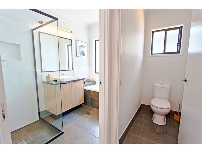 61 Oakey Creek Road, Coomera QLD 4209