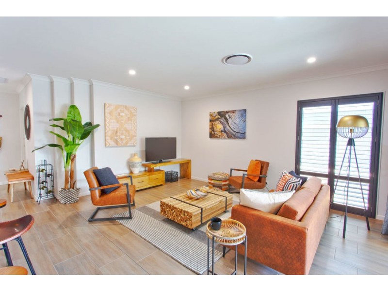 61 Oakey Creek Road, Coomera QLD 4209