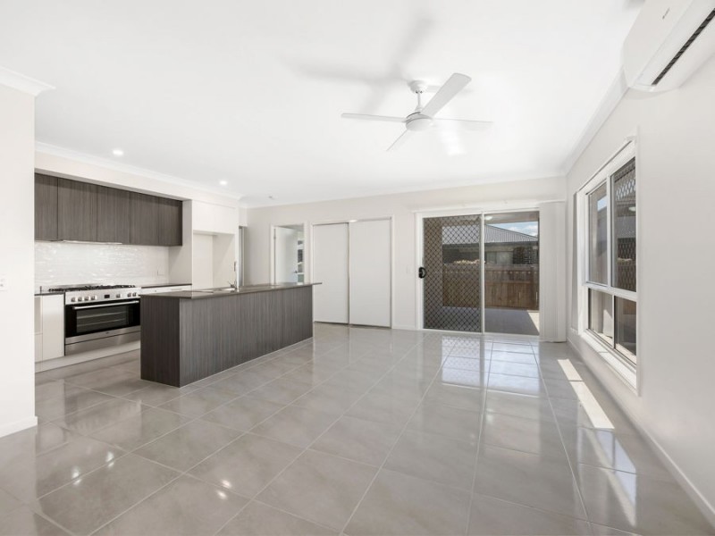 14 Bradleys Street, Ripley QLD 4306