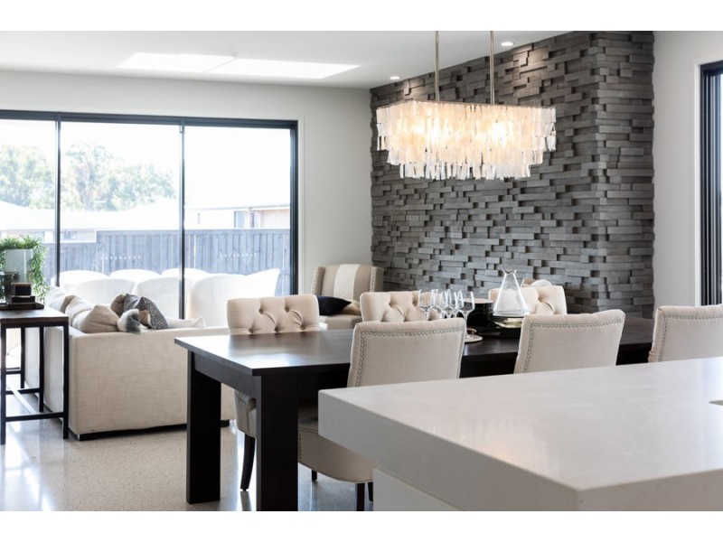 219 Canvey Road, Upper Kedron QLD 4055