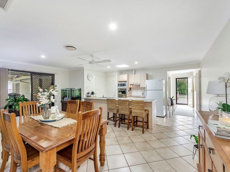 7 Sandalwood Street, Narangba QLD 4504