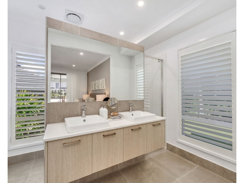 7 Houston Street, Spring Mountain QLD 4124