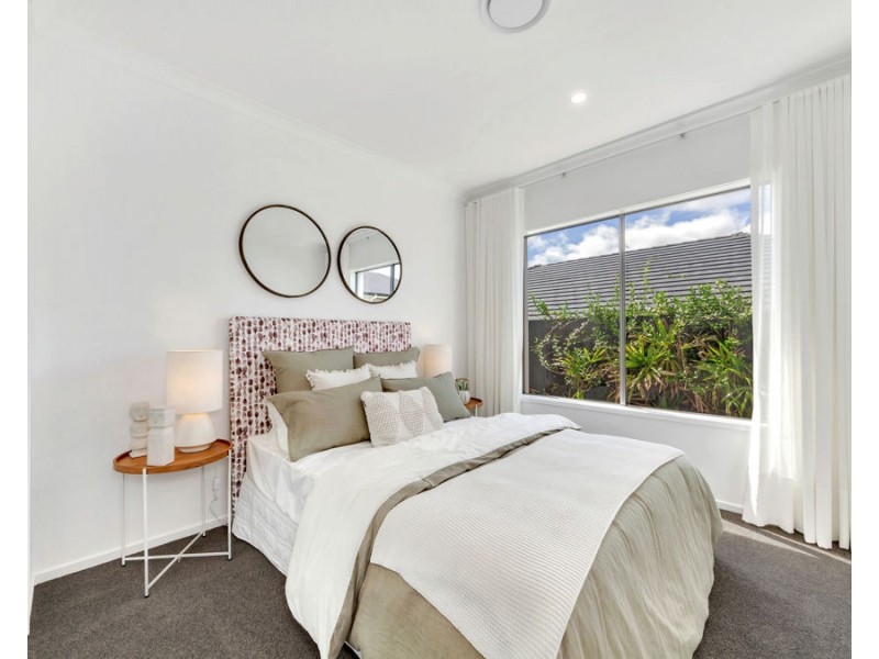 7 Houston Street, Spring Mountain QLD 4124