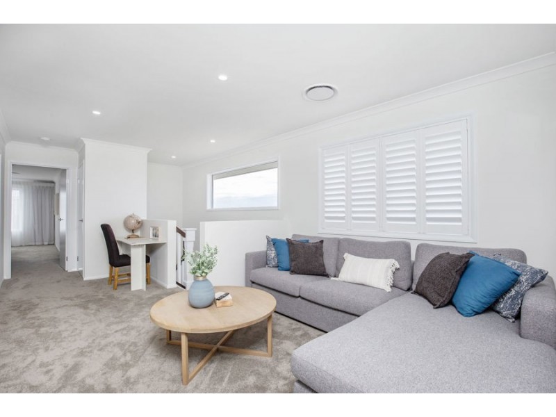 94 Citron Crescent, Helensvale QLD 4212