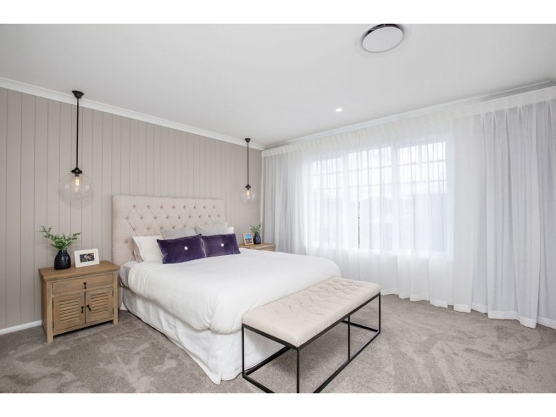 94 Citron Crescent, Helensvale QLD 4212