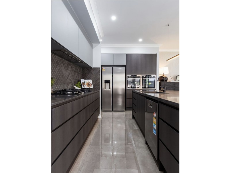 6 Forestdale Street, Coomera QLD 4209