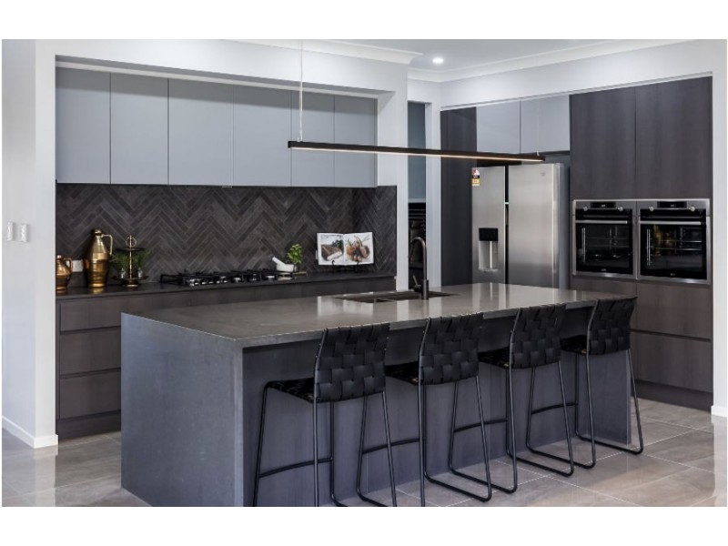 6 Forestdale Street, Coomera QLD 4209