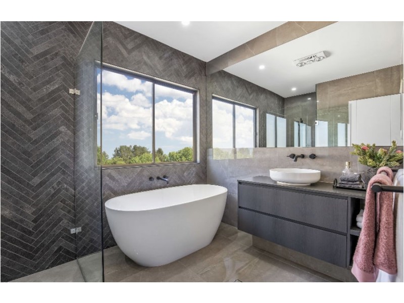 6 Forestdale Street, Coomera QLD 4209