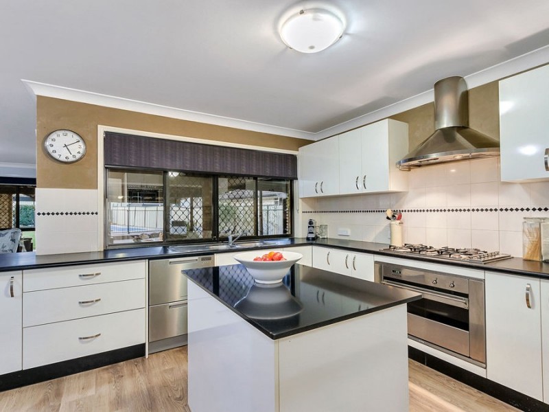 39 Pine Valley Drive, Joyner QLD 4500