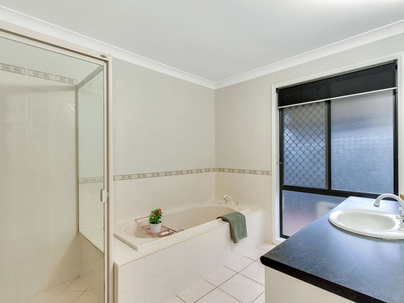 39 Pine Valley Drive, Joyner QLD 4500