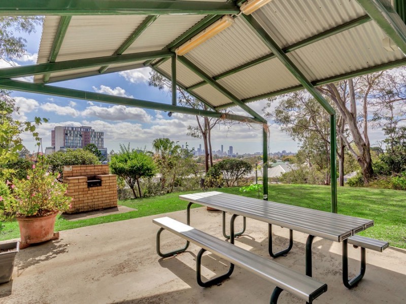 101/32 SWANN ROAD, Taringa QLD 4068