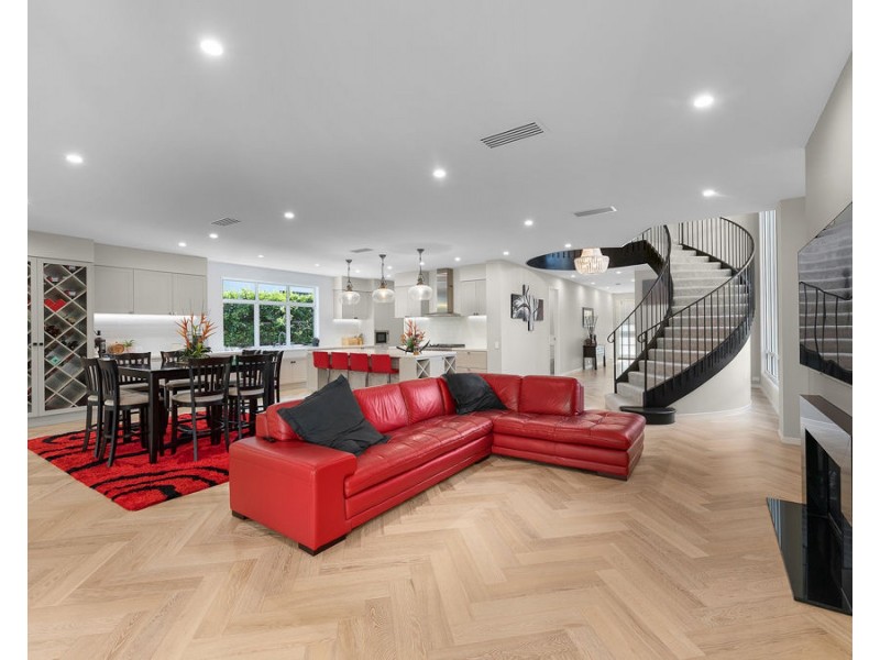 16 Turnberry Way, Brookwater QLD 4300