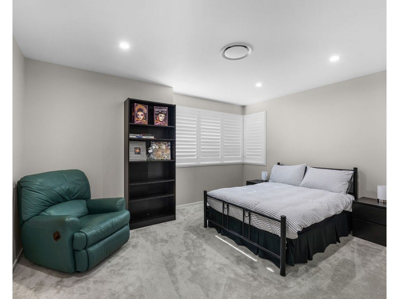 16 Turnberry Way, Brookwater QLD 4300