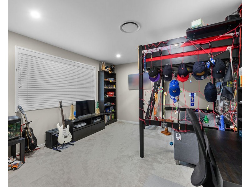 16 Turnberry Way, Brookwater QLD 4300