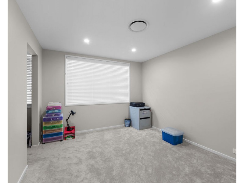 16 Turnberry Way, Brookwater QLD 4300