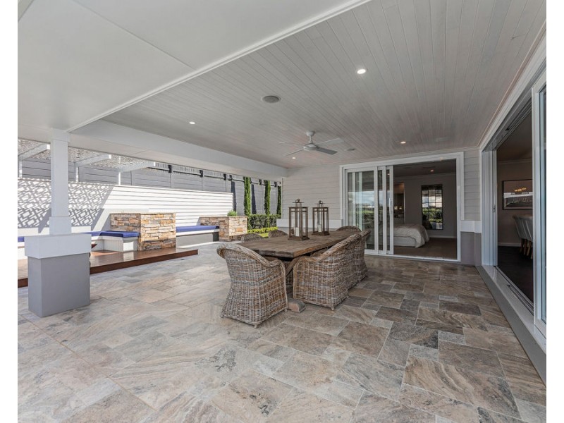 9 Houston Street, Spring Mountain QLD 4124