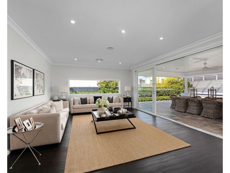 9 Houston Street, Spring Mountain QLD 4124