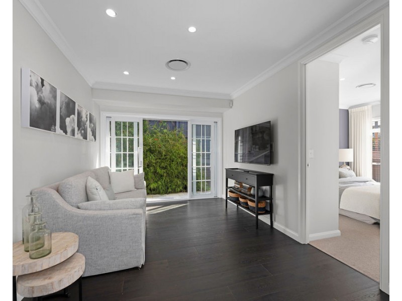 9 Houston Street, Spring Mountain QLD 4124