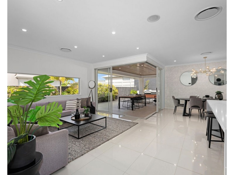 11 Houston Street, Spring Mountain QLD 4124