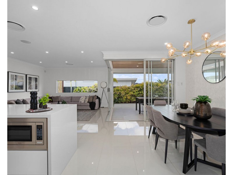 11 Houston Street, Spring Mountain QLD 4124