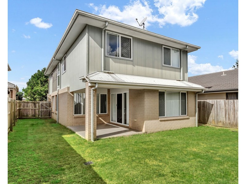 10 Pine Place, Upper Kedron QLD 4055
