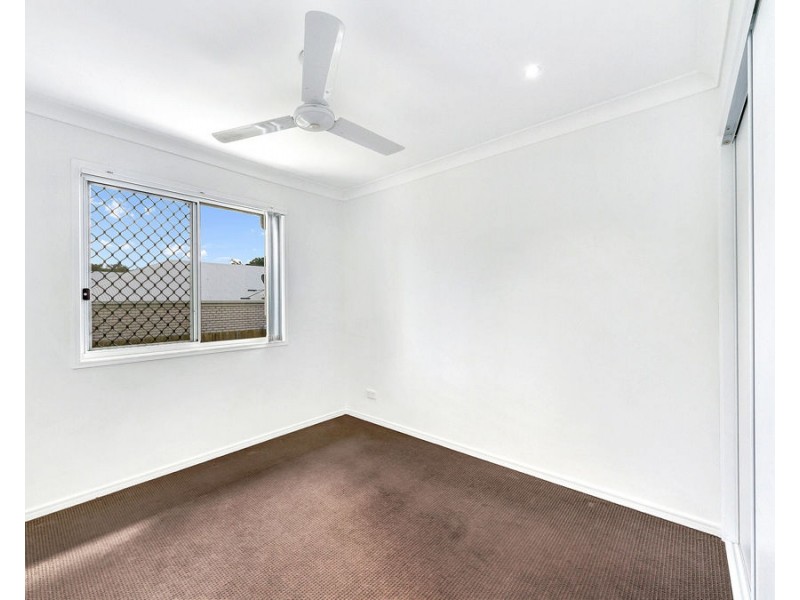 10 Pine Place, Upper Kedron QLD 4055