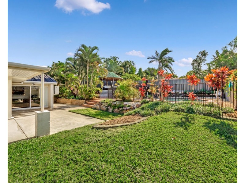 20 Queen Elizabeth Drive, Eatons Hill QLD 4037