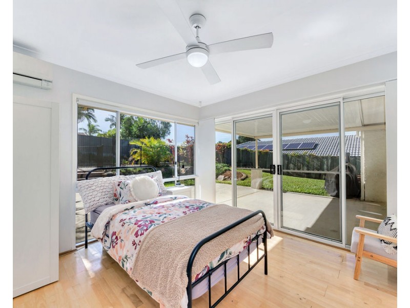 20 Queen Elizabeth Drive, Eatons Hill QLD 4037