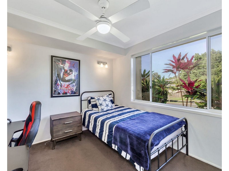 20 Queen Elizabeth Drive, Eatons Hill QLD 4037