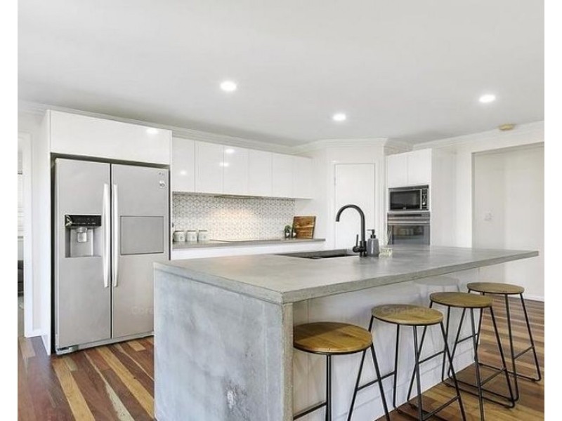 7 Midson Street, Petrie QLD 4502