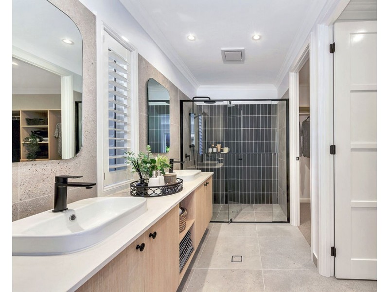 64 Discovery Boulevard, Bahrs Scrub QLD 4207