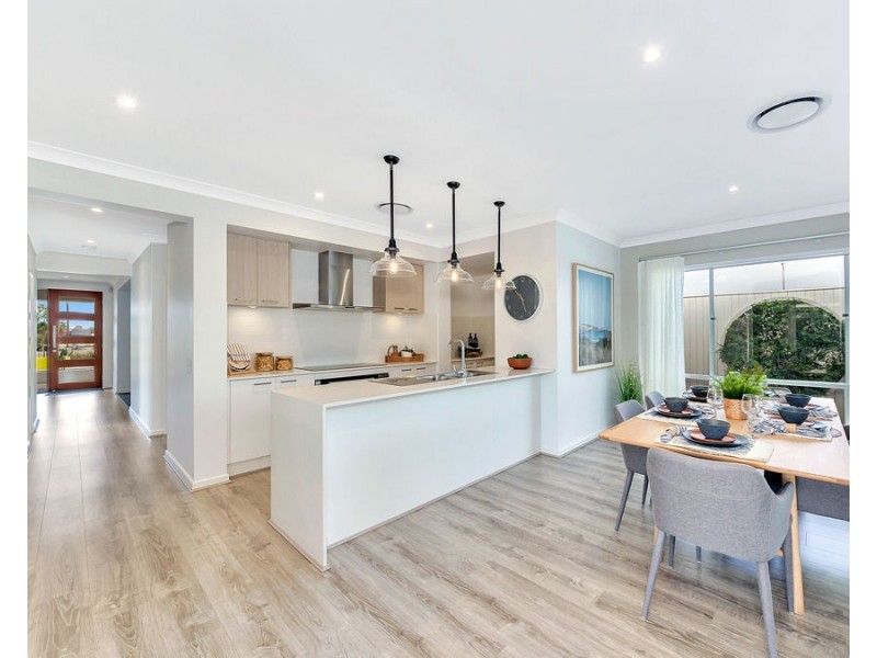 12 Village Green Boulevard, Palmview QLD 4553