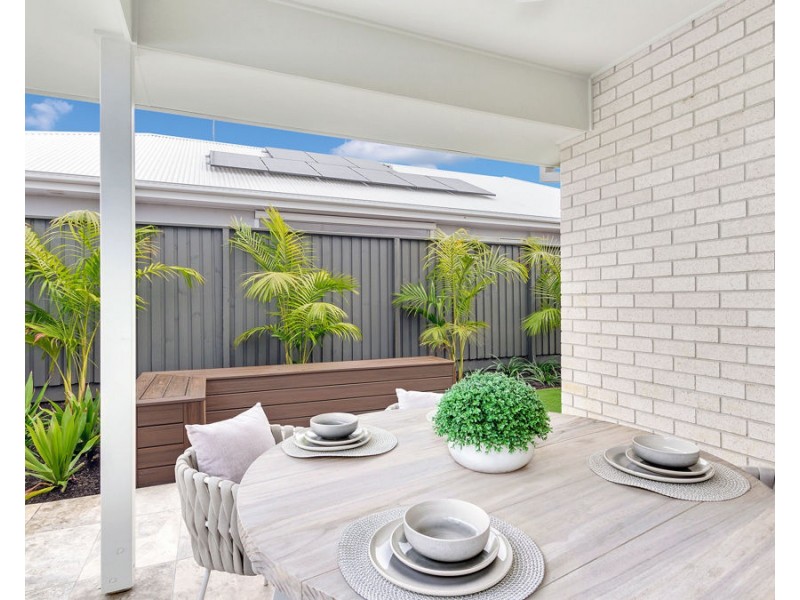 12 Village Green Boulevard, Palmview QLD 4553