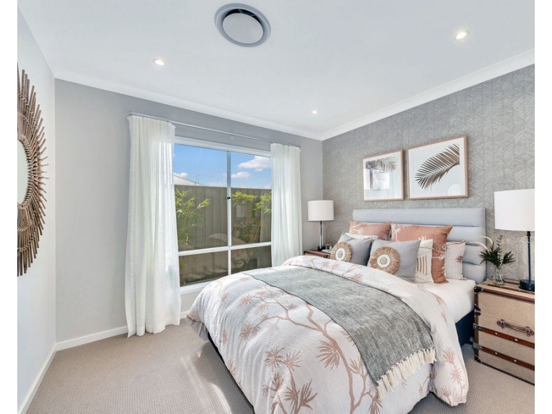 12 Village Green Boulevard, Palmview QLD 4553
