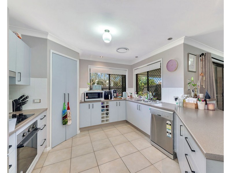 26 Gilbert Street, North Lakes QLD 4509