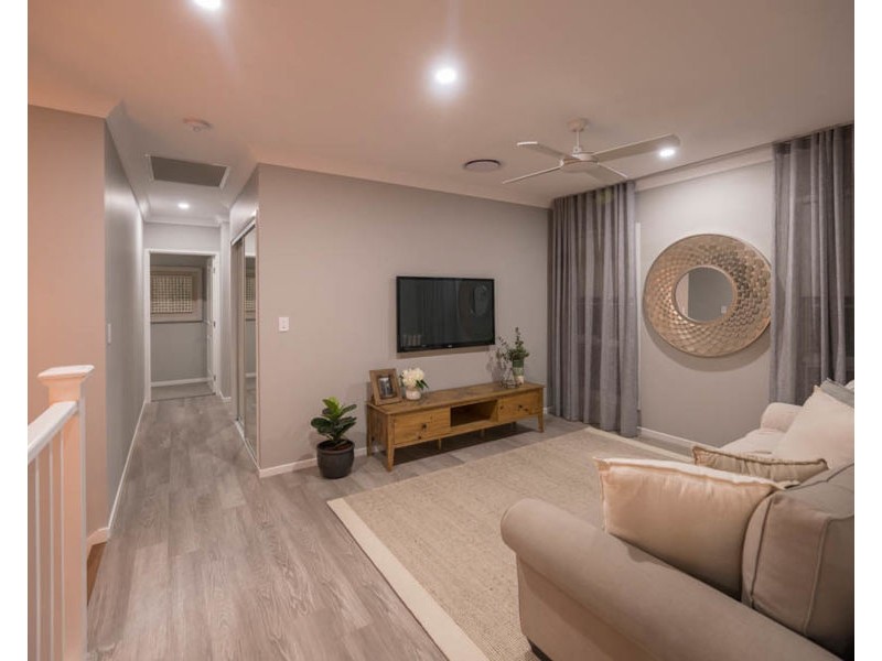 12 Cardinal Crescent, Newport QLD 4020