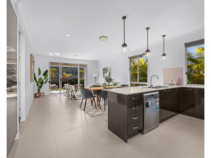 12 Houston Street, Spring Mountain QLD 4124