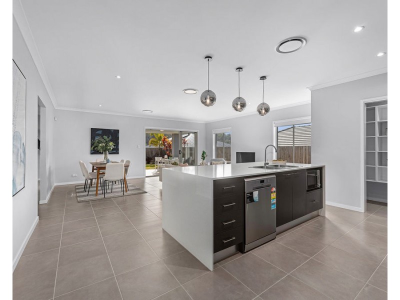 14 Houston Street, Spring Mountain QLD 4124
