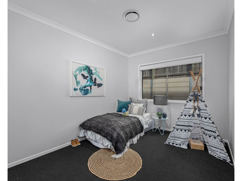 14 Houston Street, Spring Mountain QLD 4124
