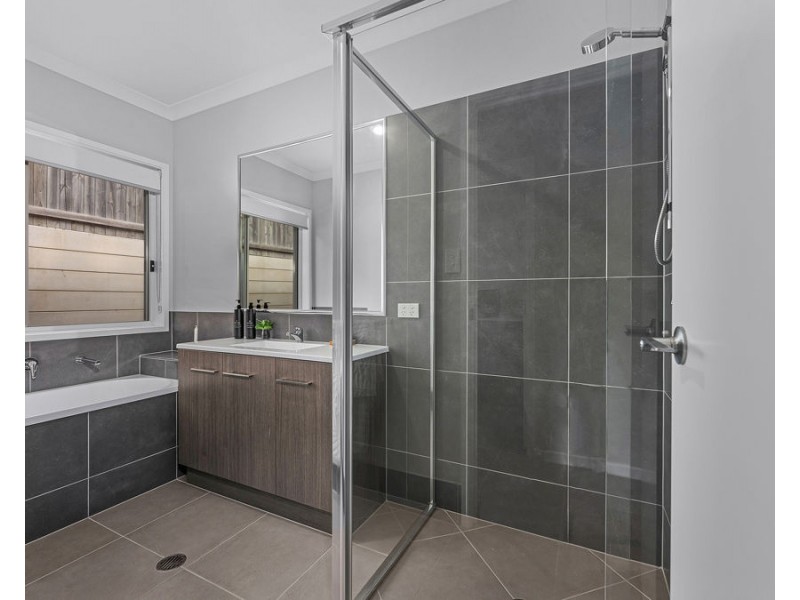 14 Houston Street, Spring Mountain QLD 4124