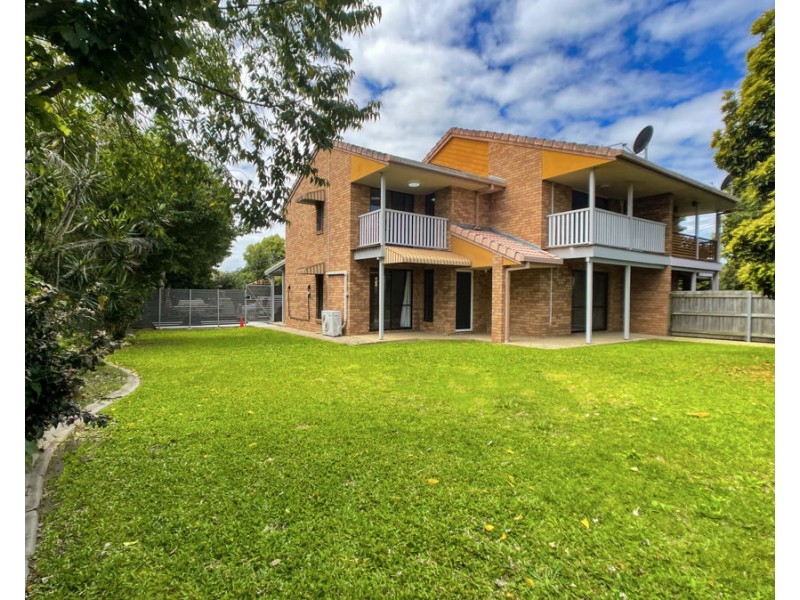 1/4 Oaklands Drive, Caboolture South QLD 4510