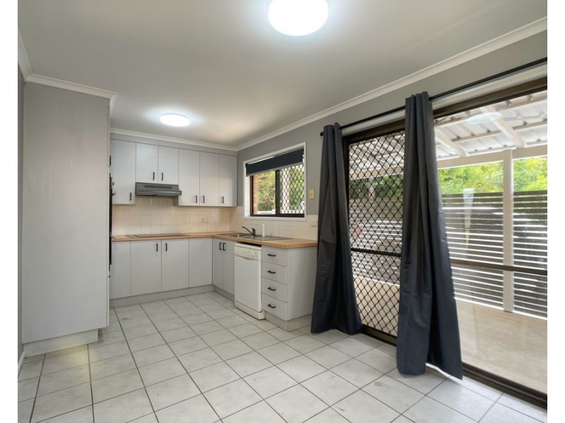 1/4 Oaklands Drive, Caboolture South QLD 4510