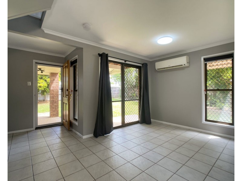 1/4 Oaklands Drive, Caboolture South QLD 4510