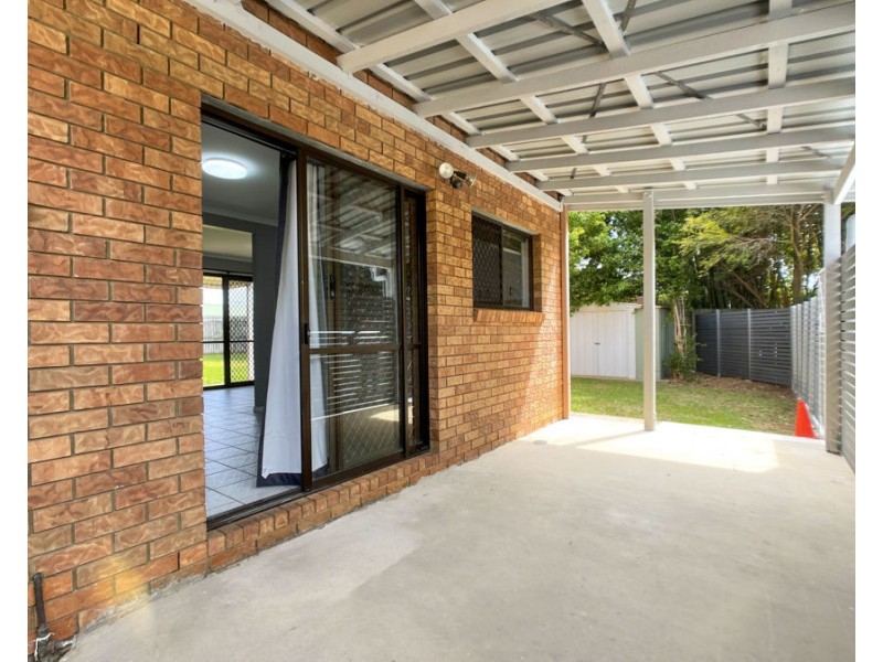 1/4 Oaklands Drive, Caboolture South QLD 4510