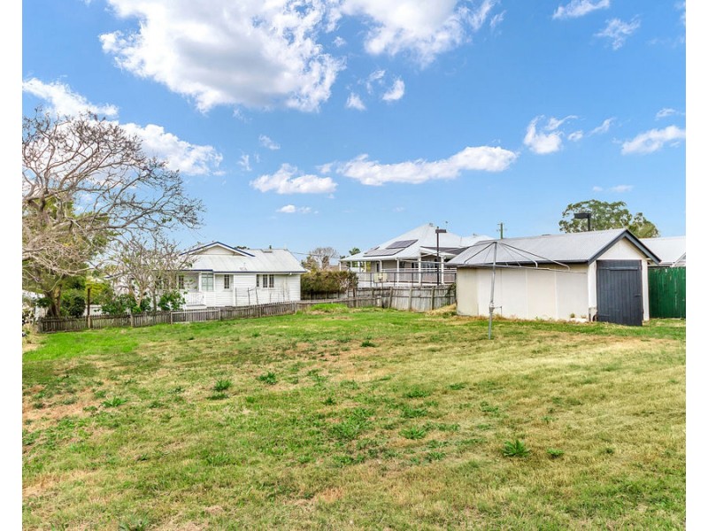 94 Rode Road, Wavell Heights QLD 4012