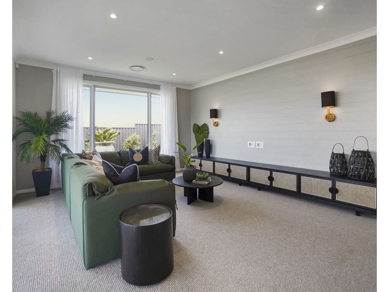 67 Spring Way, Nikenbah QLD 4655