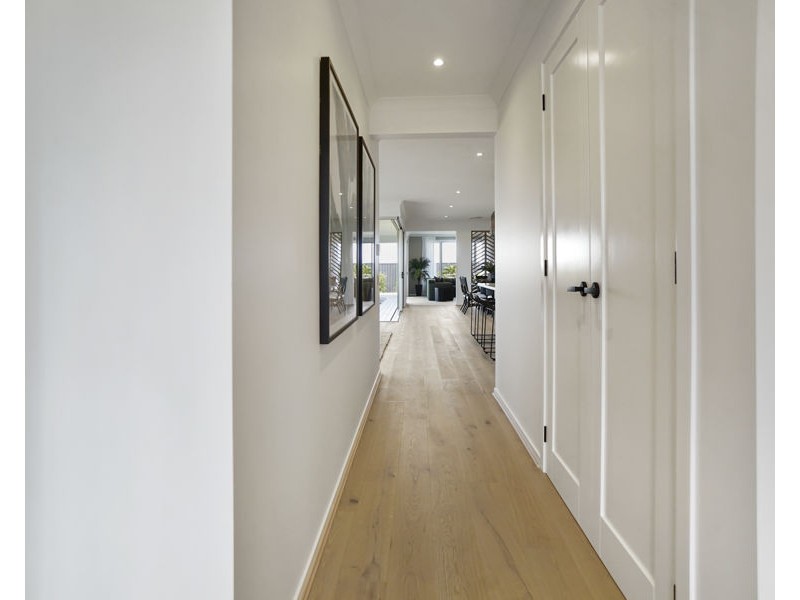 67 Spring Way, Nikenbah QLD 4655
