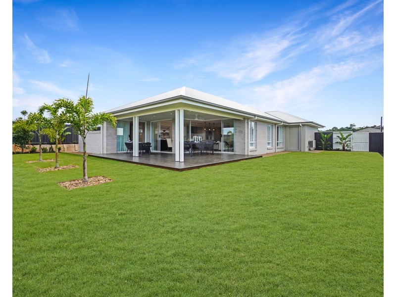 65 Spring Way, Nikenbah QLD 4655