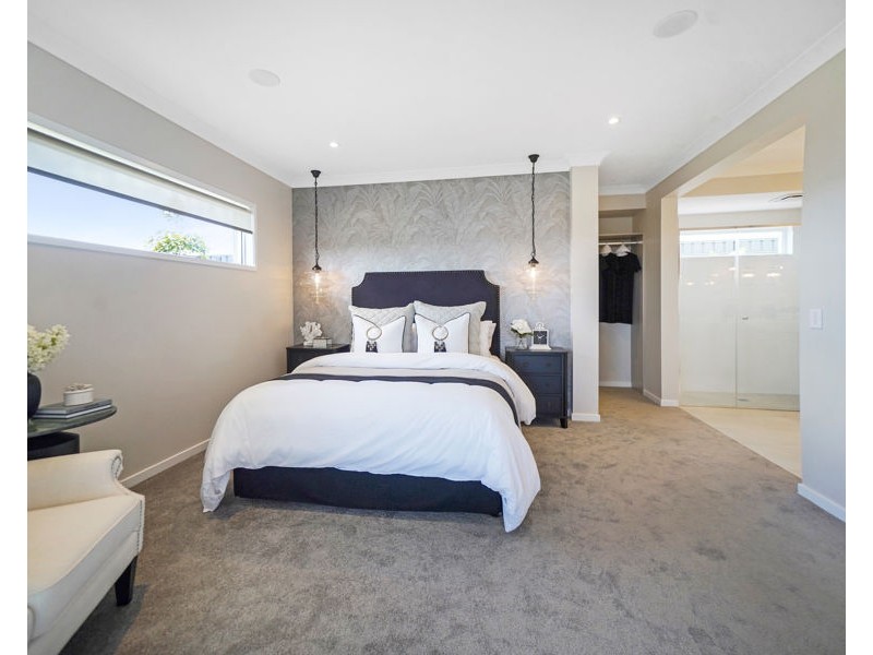 65 Spring Way, Nikenbah QLD 4655